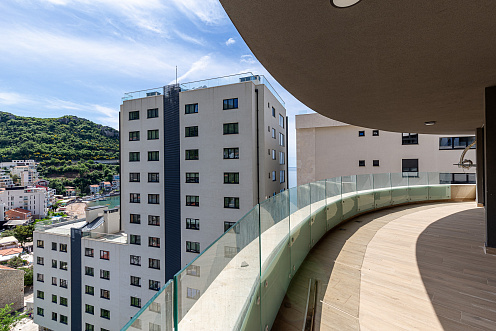 Apartment in Rafailovići mit einer Gesamtfläche von 127 m² plus einer Terrasse von 13 m²